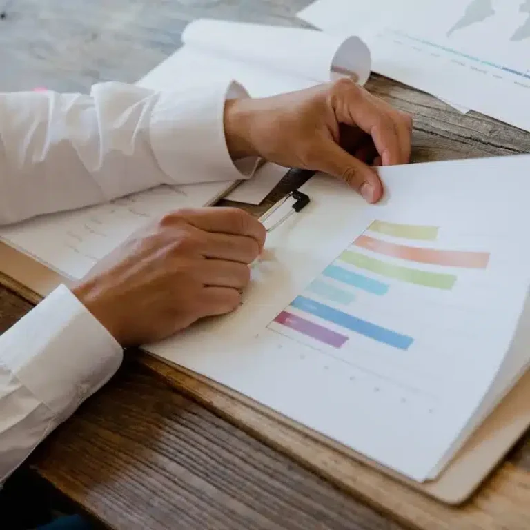 El salario diario conlleva temas y tendencias actuales que es fundamental conocer, para que sepas cómo te coloca en el mercado actual.