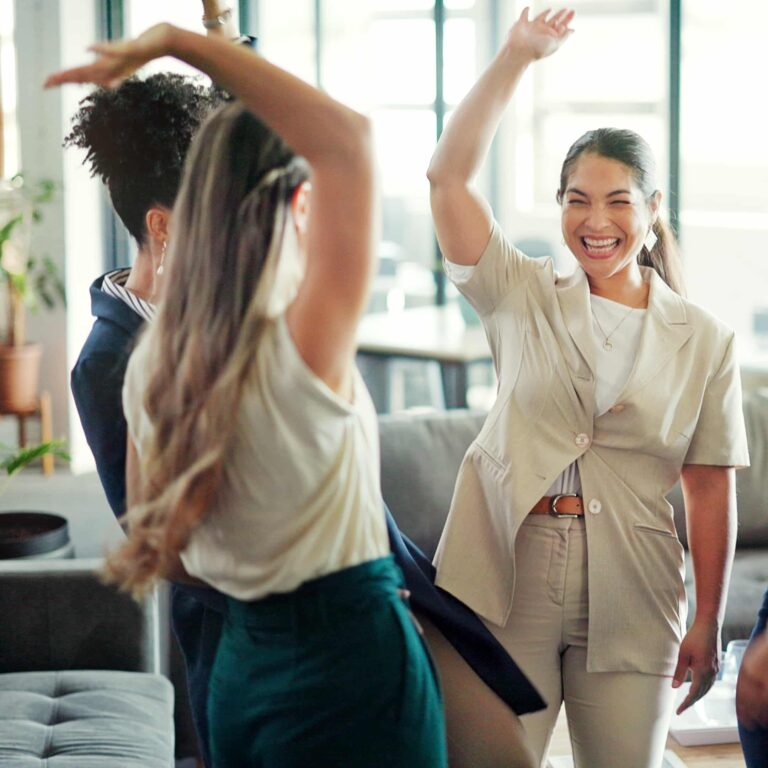 Este Día del Trabajador, aplica reconocimientos para empleados como los que encontrarás en este artículo y fortalece su vínculo con la empresa.