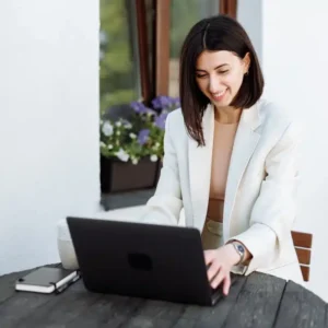 Aprende por qué un sistema de nómina bien gestionado es un factor fundamental que influye positivamente en la satisfacción de tus colaboradores.